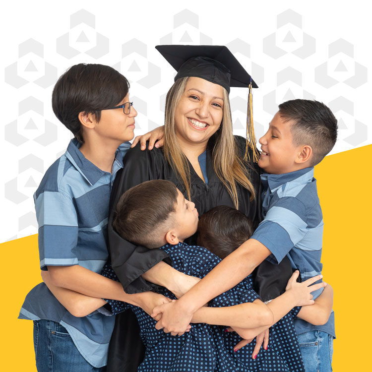 graduate with family